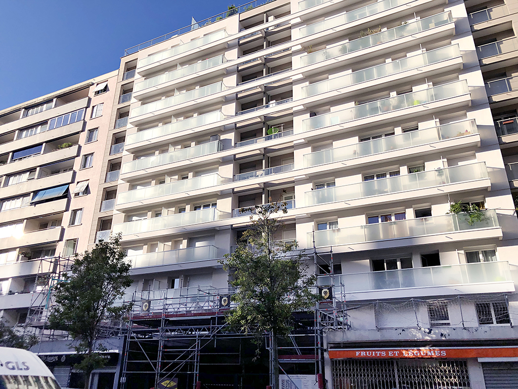 GAIA Architectures a réhabilité l'immeuble au 80 de la rue Pelleport à Paris 20.