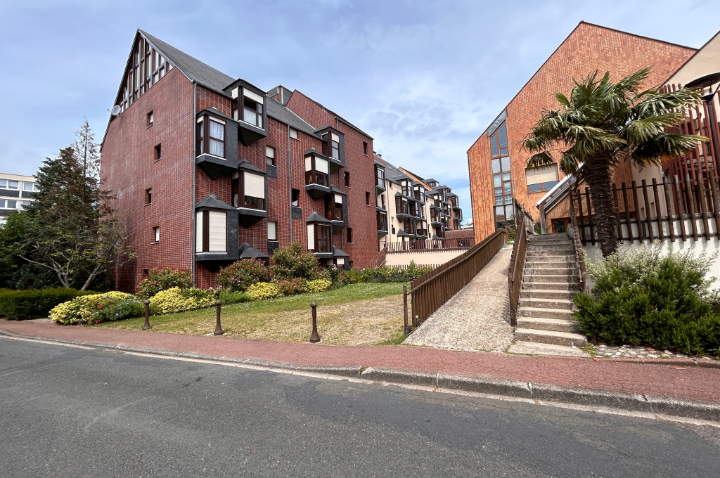 GAIA ARCHITECTURES CDC VELIZY MADELEINE WAGNER HABITAT SOCIAL ARCHITECTE MAURO PRINI