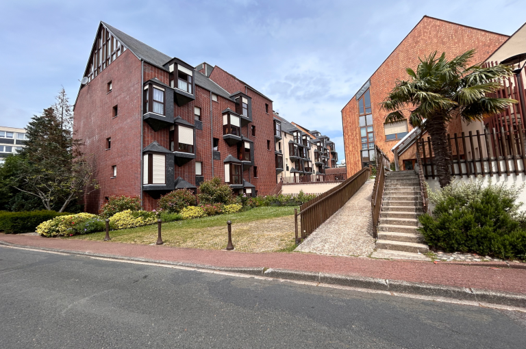 GAIA ARCHITECTURES CDC VELIZY MADELEINE WAGNER HABITAT SOCIAL ARCHITECTE MAURO PRINI